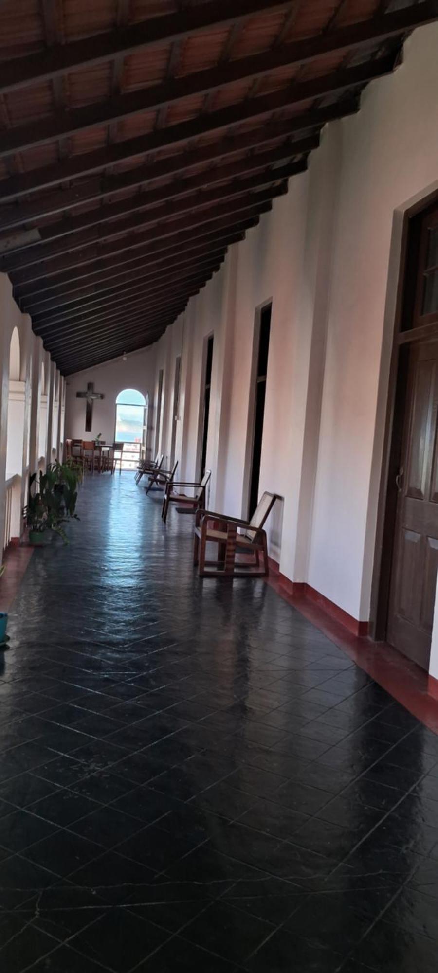 Jesuit Couette-café Galle